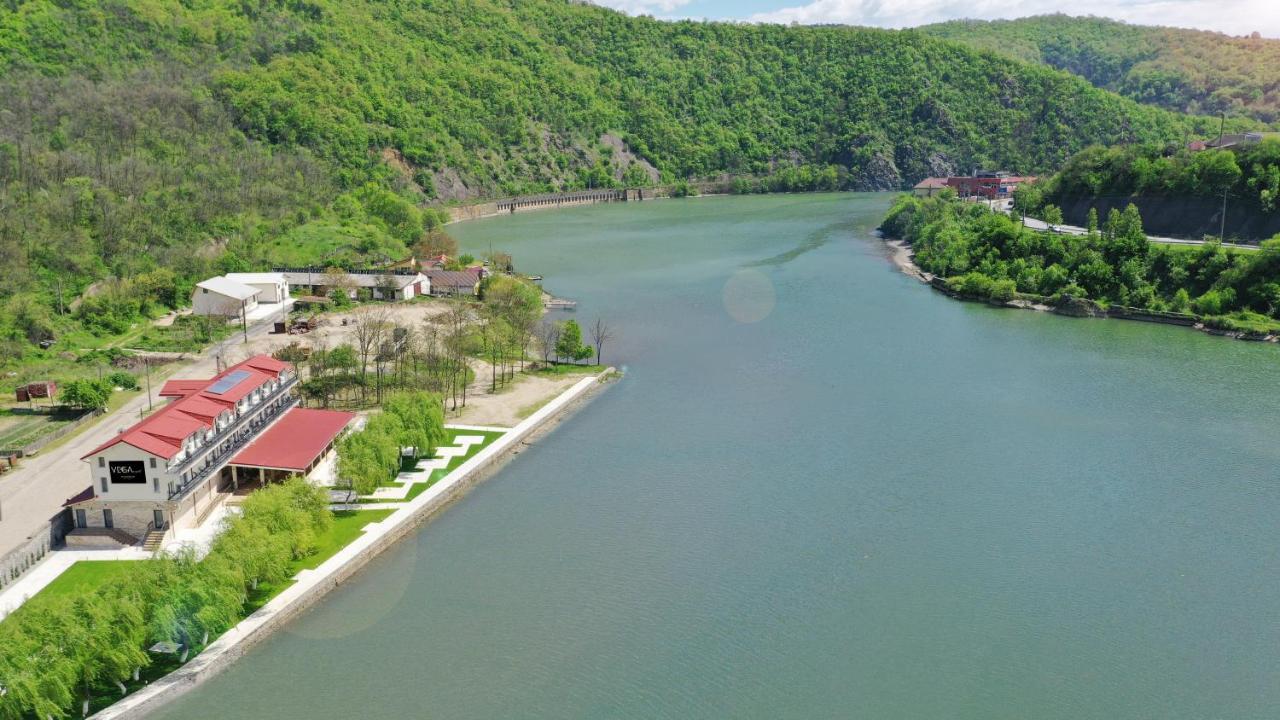 Vega Resort Restaurant & Lodge Оршова Экстерьер фото