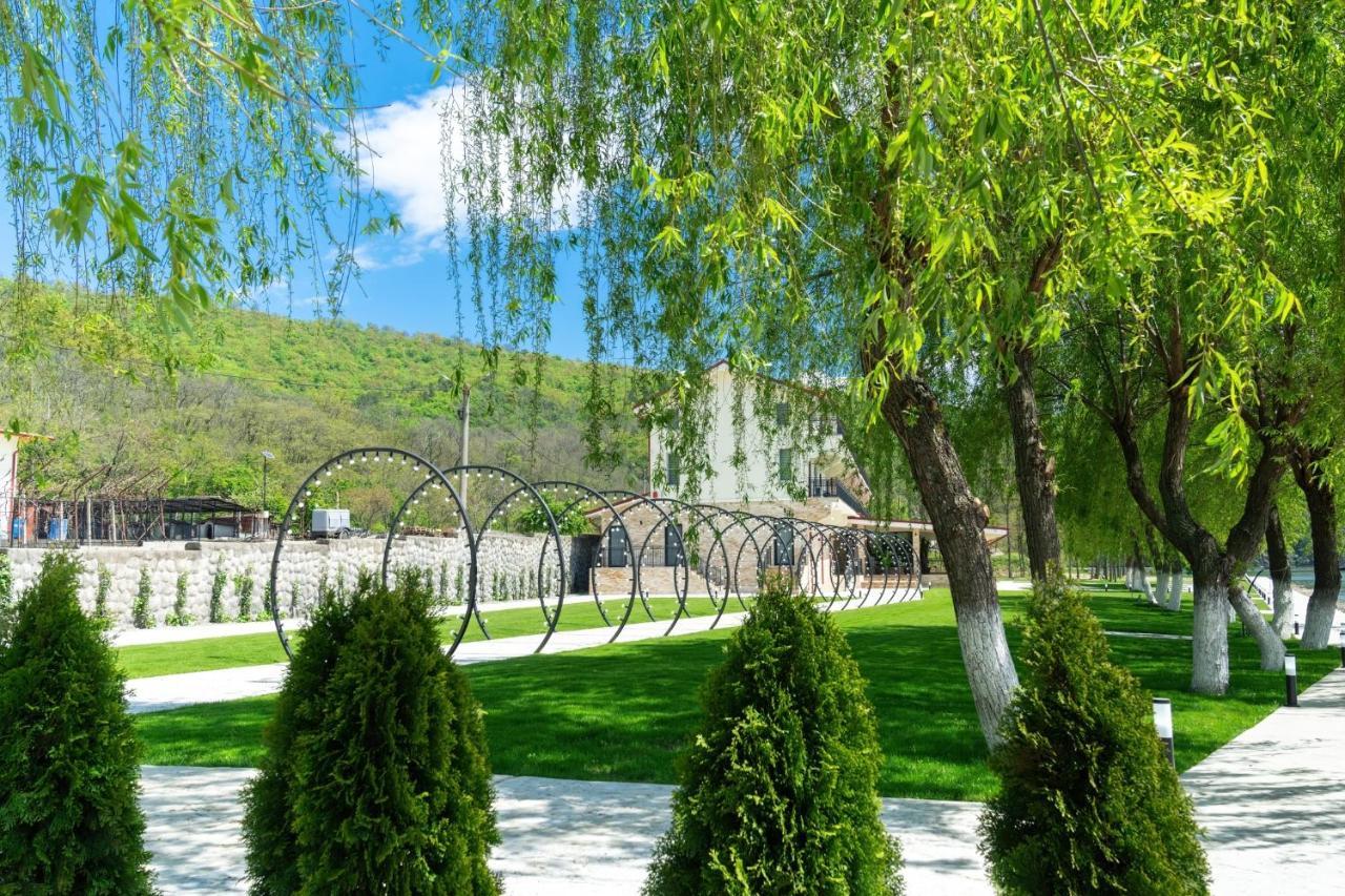 Vega Resort Restaurant & Lodge Оршова Экстерьер фото