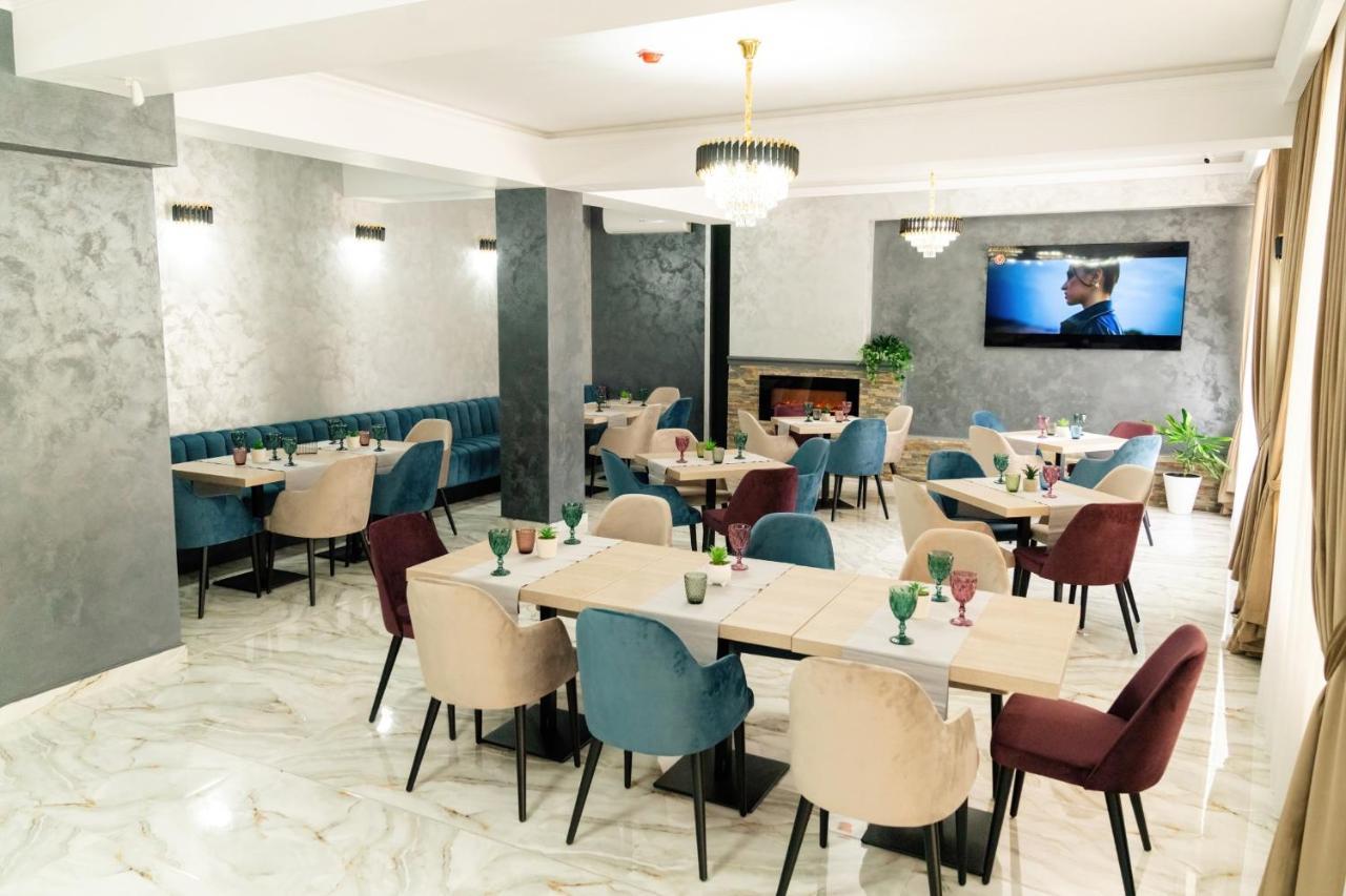 Vega Resort Restaurant & Lodge Оршова Экстерьер фото